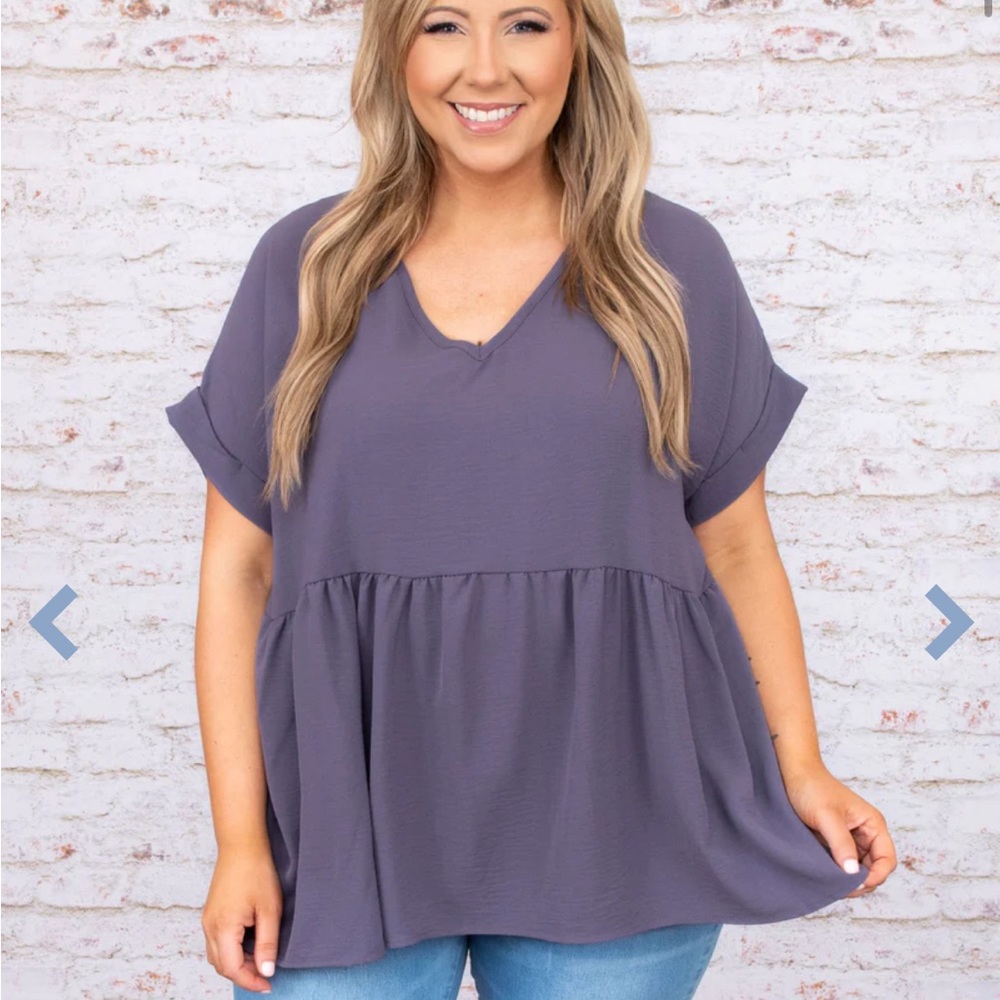 Chic Soul Plus Curvy Wide Eyed Gaze Top in Grey/Lavender